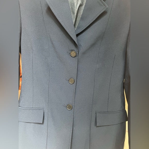 R.J. Classics Show Coat - Picture 4 of 8